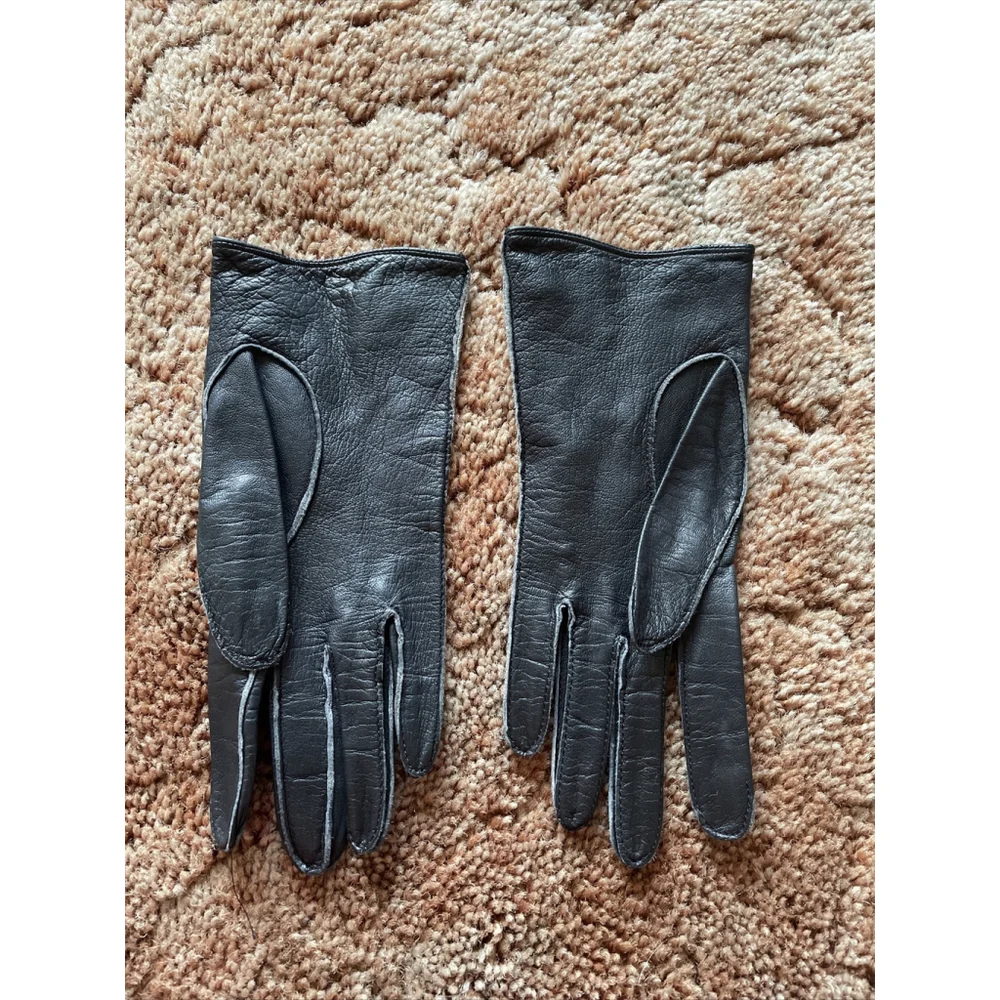 BACMO Vintage Black Leather Gloves With Wrist Buttons Size 6 3/4.